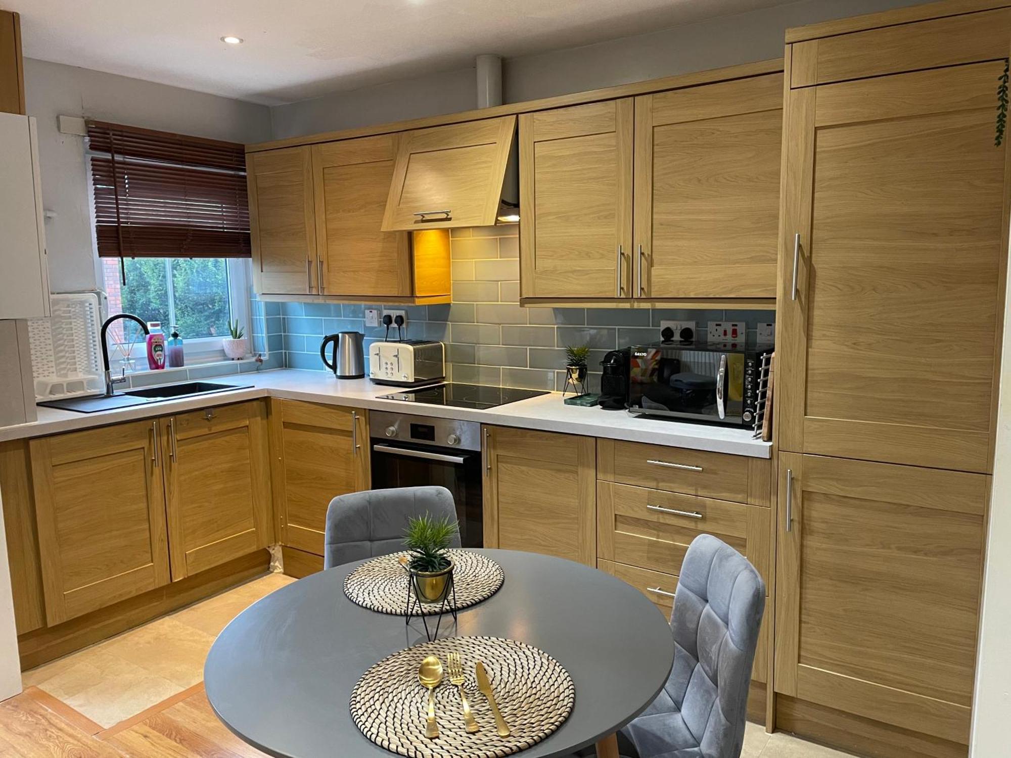 2 Bedroom Apartment Chiswick Park Tube Station Londyn Zewnętrze zdjęcie